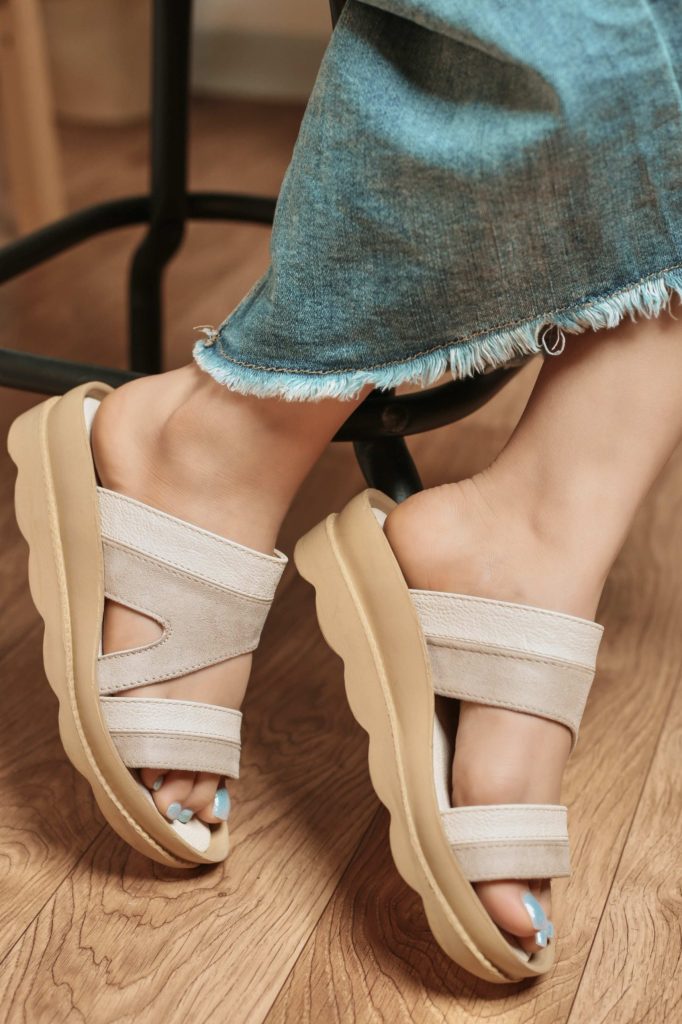 صندل طبی زنانه | مدل کد 558-30