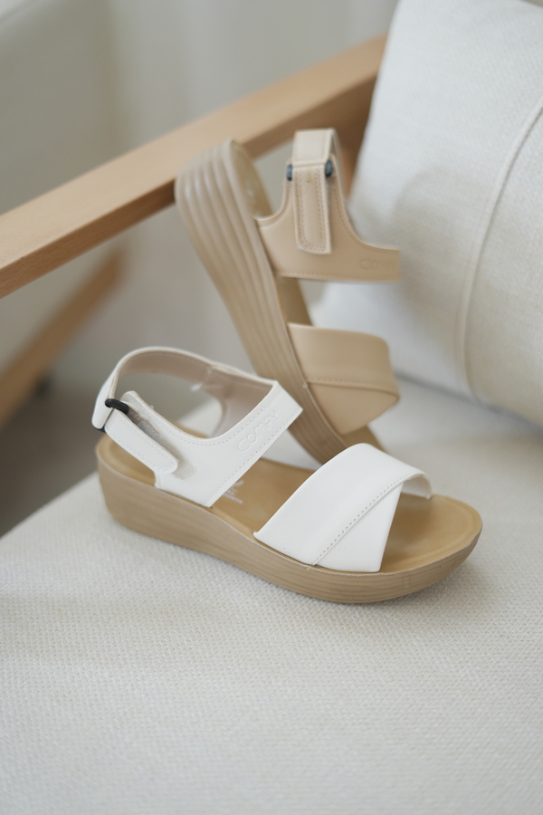 صندل زنانه رکابدار | مدل دنیا