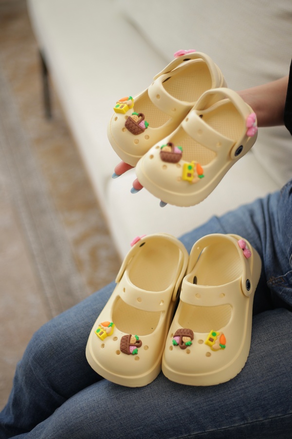 صندل کراکس بچگانه | مدل سارا رنگ لیمویی