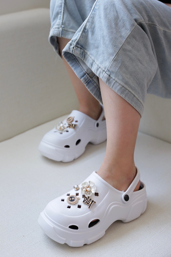 صندل کراکس زنانه | مدل کارتیر