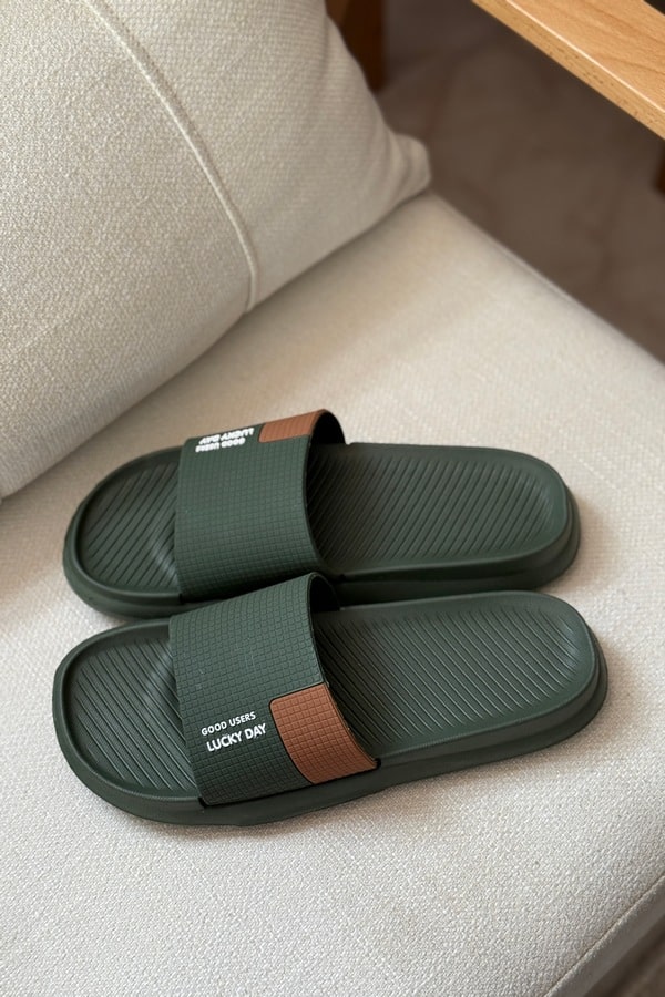 دمپایی سیلیکونی مردانه | مدل لاکی یشمی