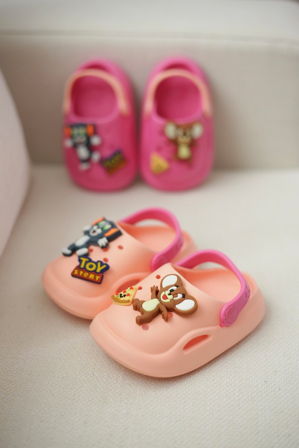 صندل کراکس بچگانه | مدل پاستیل