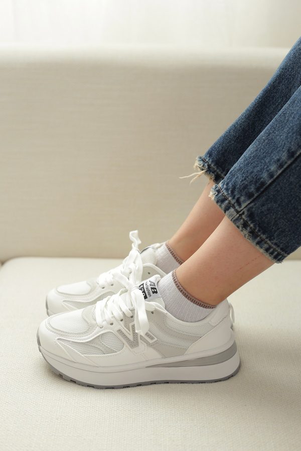 کتونی اسپرت زنانه نیو بالانس | مدل new balance M11010