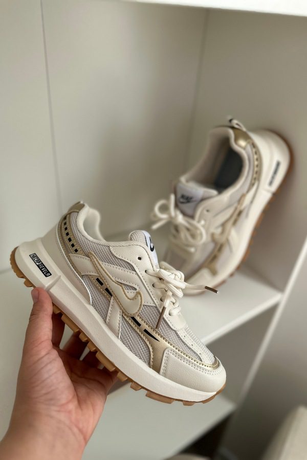 کتونی اسپرت زنانه نایکی | مدل Nike M50-45 رنگ بژ طلایی