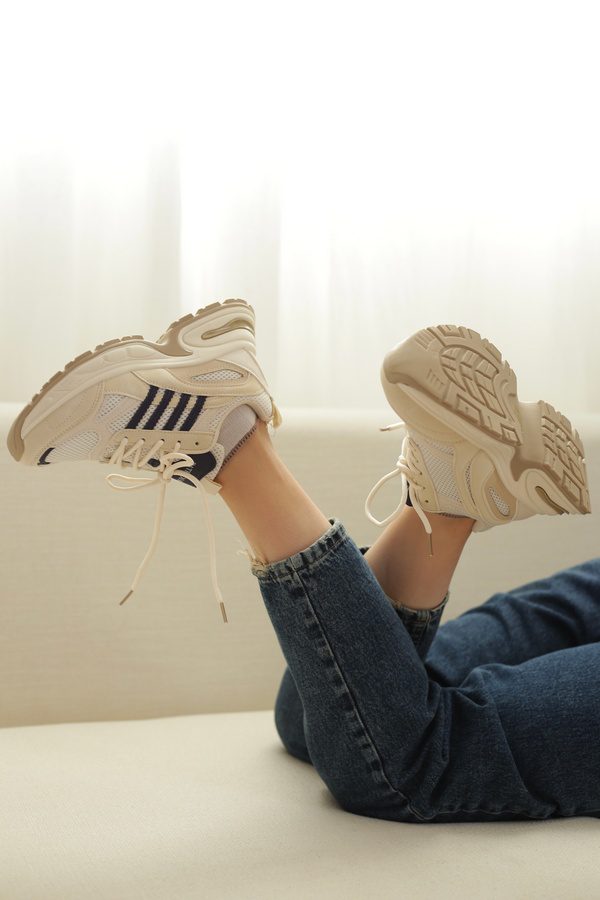 کتونی اسپرت زنانه | کد SP3561 رنگ بژ آبی