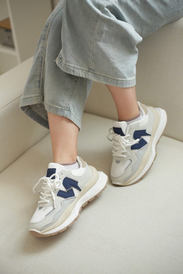 کتونی اسپرت زنانه نیو بالانس | مدل New Balance M5560 رنگ سفید آبی