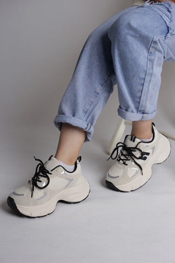 کتونی اسپرت زنانه نیو بالانس | مدل new balance M11161 رنگ بژ