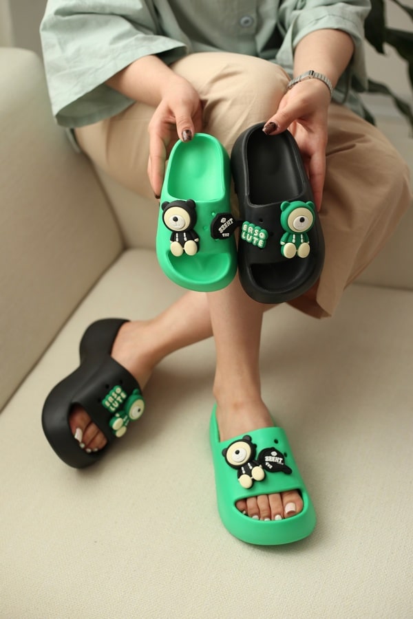 دمپایی سیلیکونی میانه و زنانه | مدل هودی