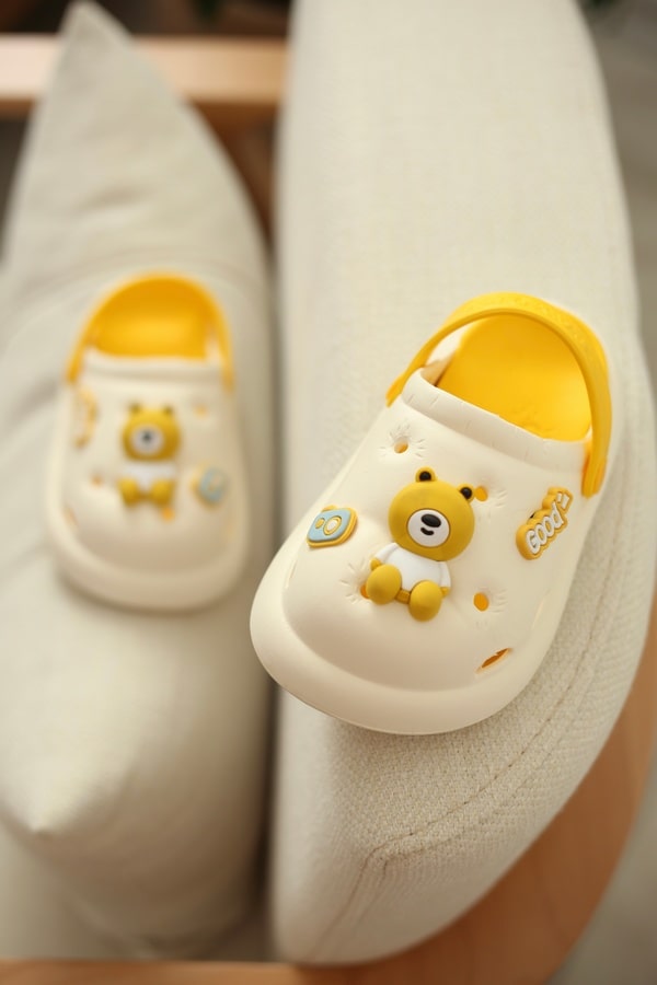 صندل کراکس دخترانه | مدل کمرا