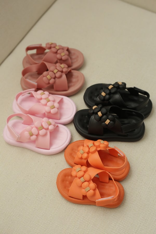 صندل رکابدار بچگانه | مدل دلا