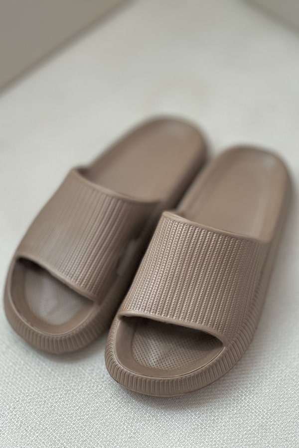 دمپایی سیلیکونی مردانه | مدل ارسلان رنگ قهوه ای