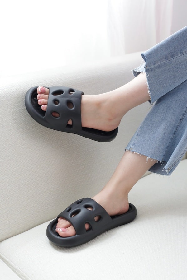 دمپایی سیلیکونی زنانه | مدل فانتا استخری رنگ مشکی