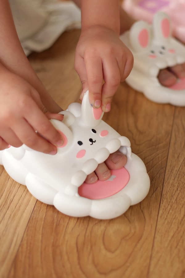 دمپایی سیلیکونی بچگانه مدل خرگوش پفکی