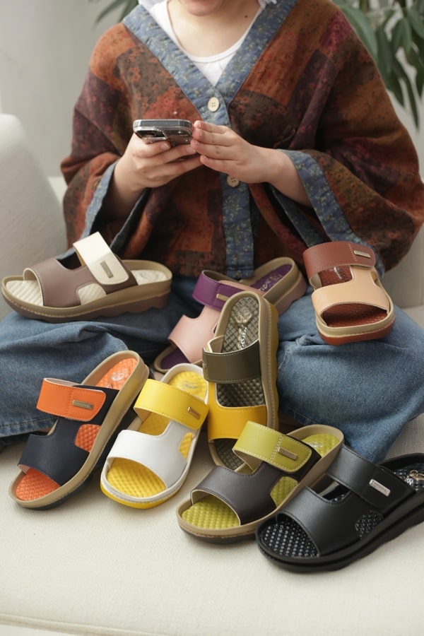 صندل طبی زنانه کد Z 558-44