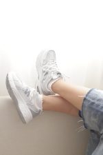 کتونی اسپرت زنانه نیو بالانس مدل new balance M12359 رنگ سفید طوسی