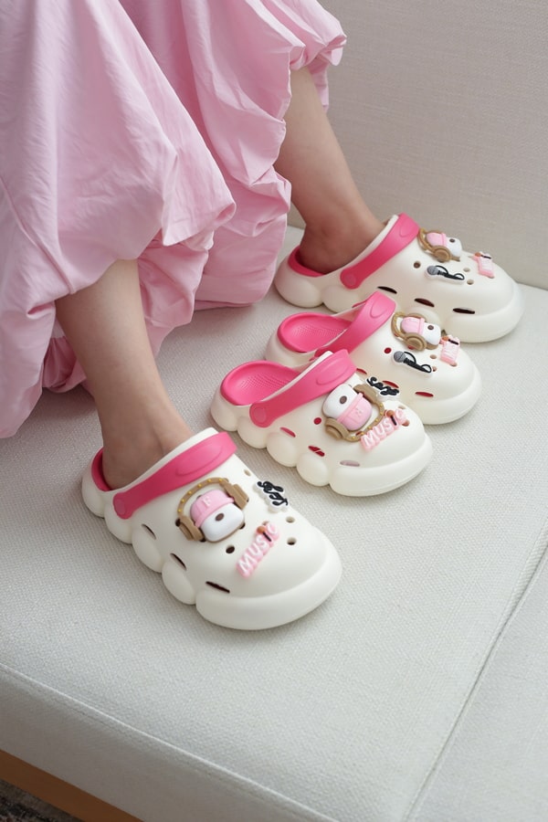 دمپایی کراکس میانه مدل موزیک