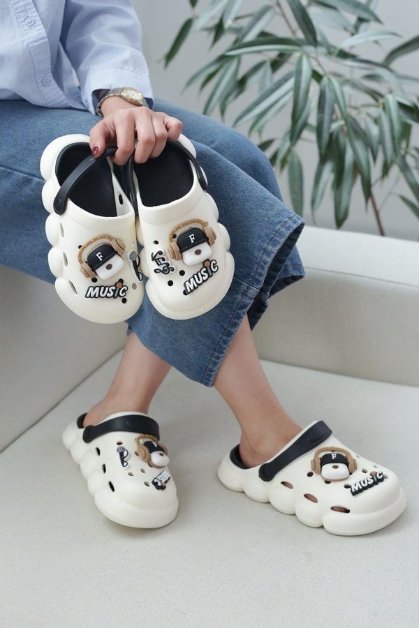 دمپایی کراکس زنانه مدل موزیک