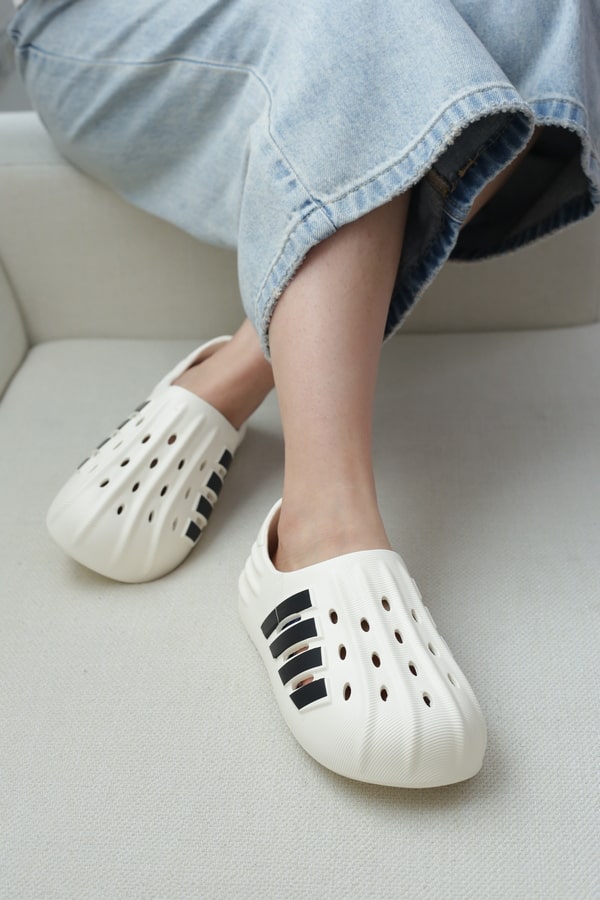 صندل کراکس زنانه مدل سامبا صندل کراکس زنانه مدل سامبا