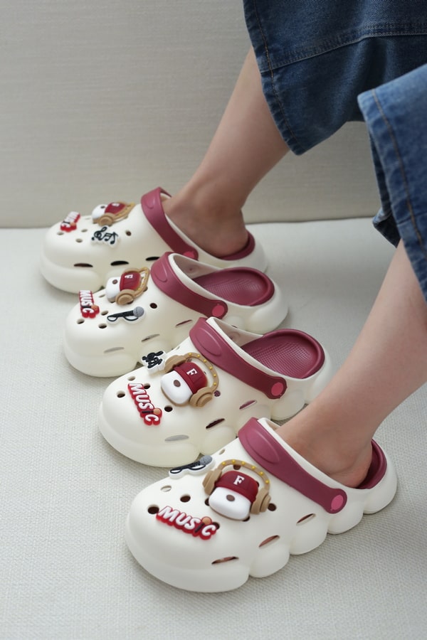 دمپایی کراکس میانه مدل موزیک