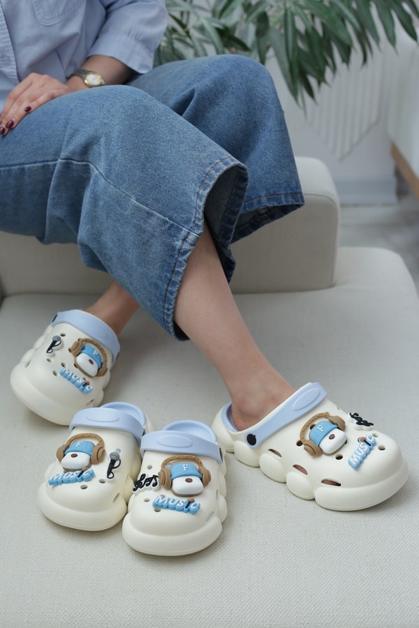 دمپایی کراکس میانه مدل موزیک