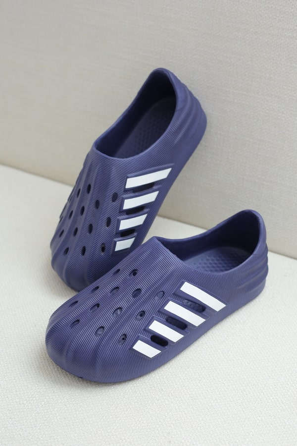 صندل کراکس زنانه مدل سامبا