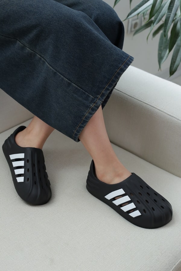 صندل کراکس زنانه مدل سامبا