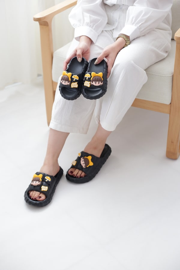 دمپایی سیلیکونی زنانه مدل سلنا 390