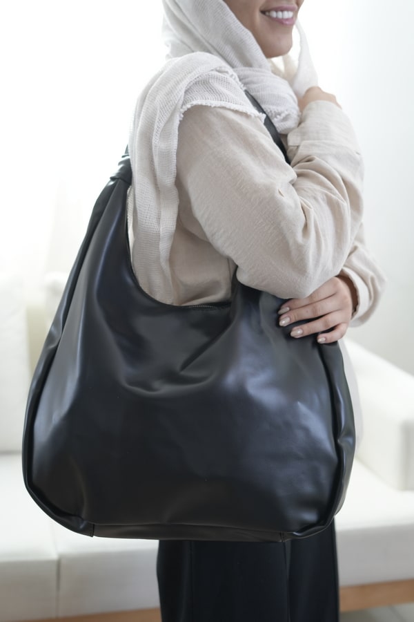 کیف دوشی زنانه مدل تک بند زیپ