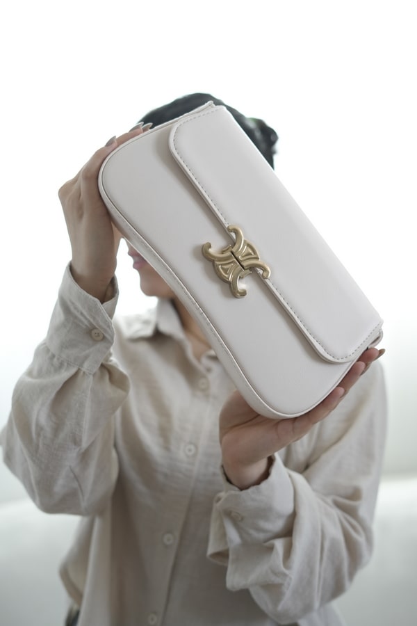 پاس جلو قفل