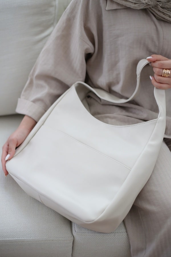 کیف دوشی زنانه مدل شل جلو جیب