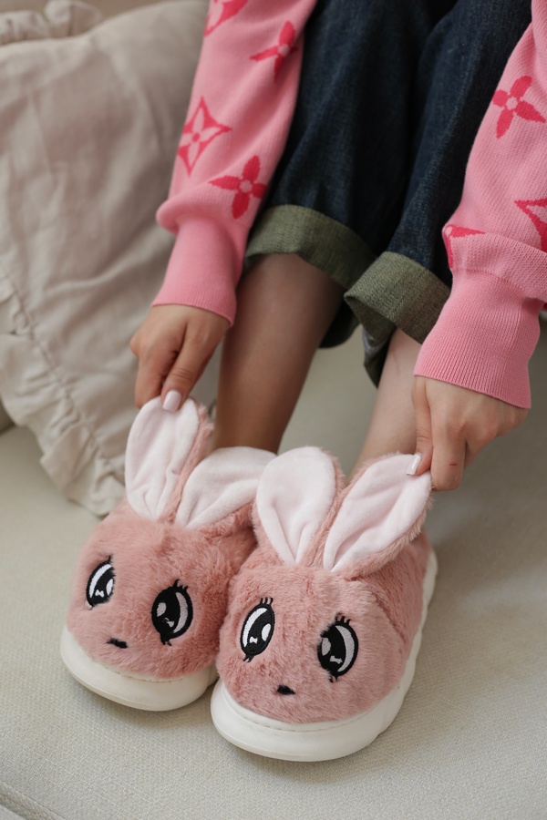 هیلادی زنانه