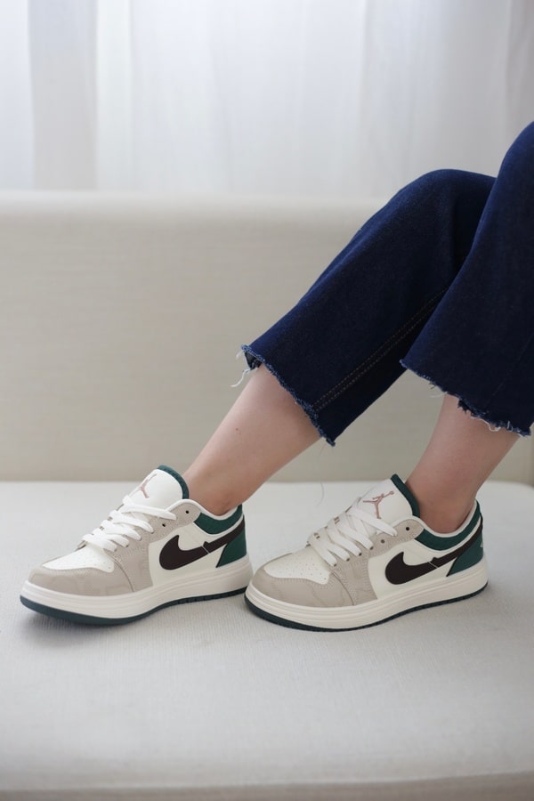 کتونی اسپرت زنانه ایر جوردن نایکی Nike Air jordan | کد M12889